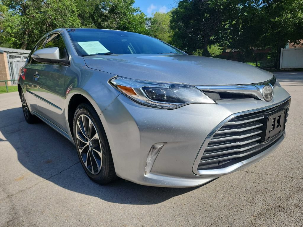 Used 2017 Toyota Avalon XLE