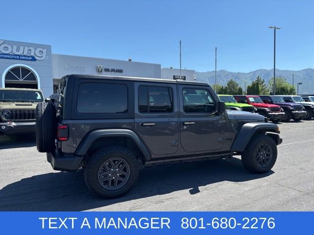 Used 2025 Jeep Wrangler Unlimited Sport AWD/4WD image 12