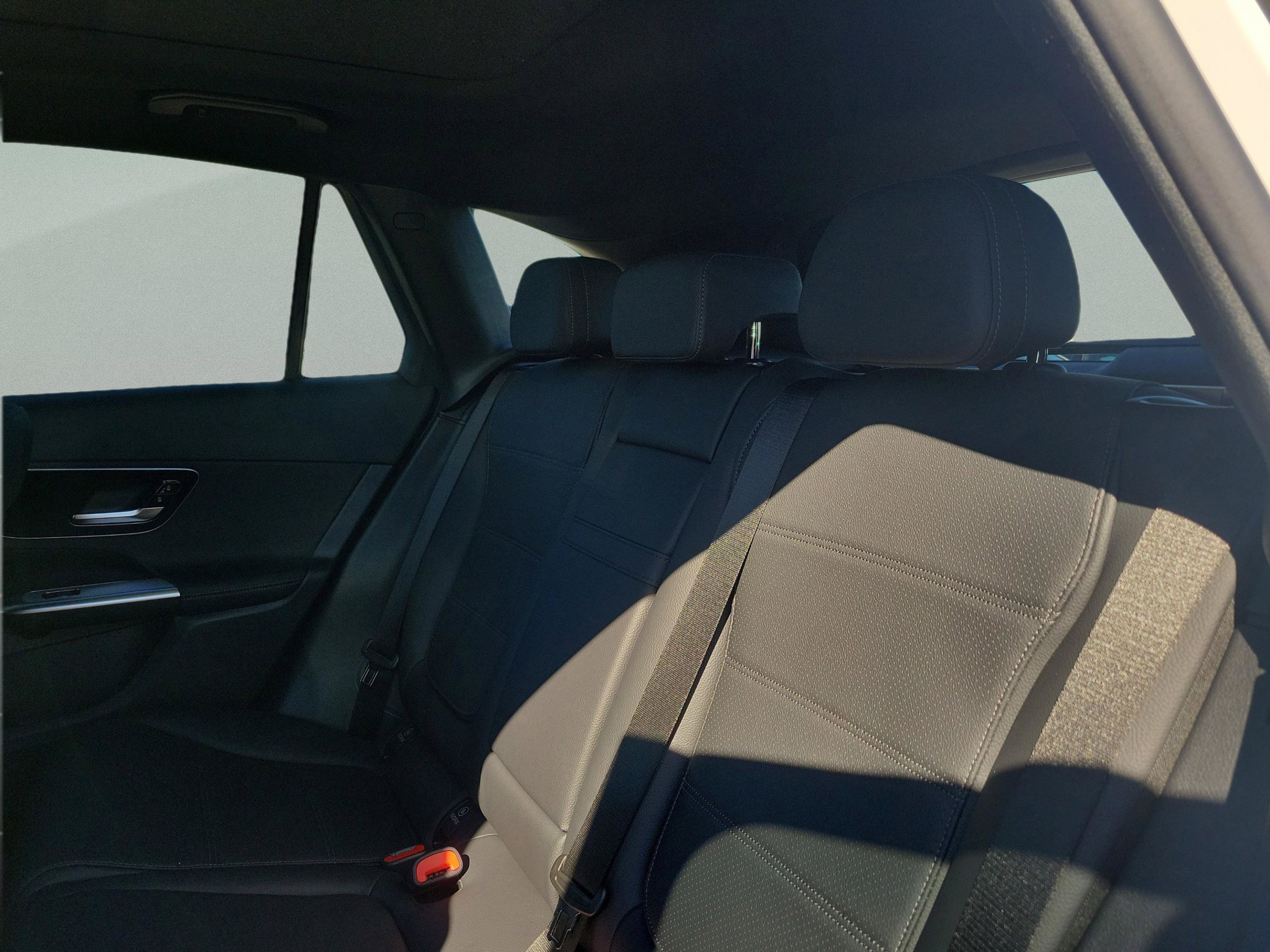 Certified 2026 Mercedes-Benz GLC 300 image 7