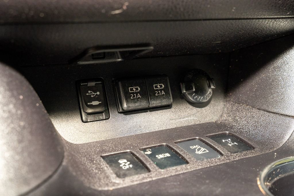 Used 2019 Toyota Highlander Limited image 18