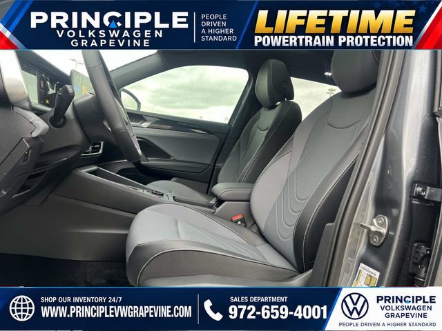New 2026 Volkswagen Tiguan SE R-Line FWD image 11