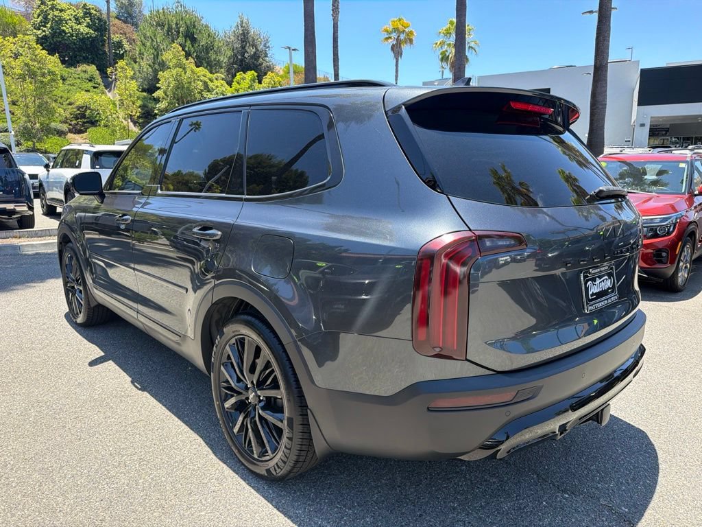 Certified 2022 Kia Telluride SX w/ Towing Package FWD image 9