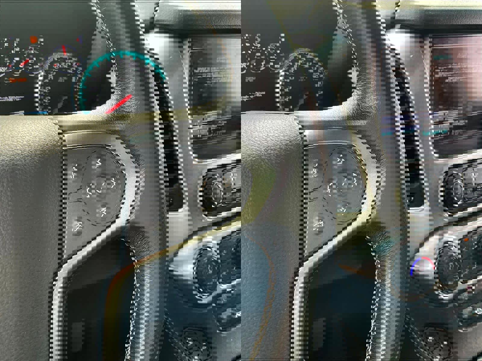 Used 2018 Chevrolet Tahoe Premier image 19