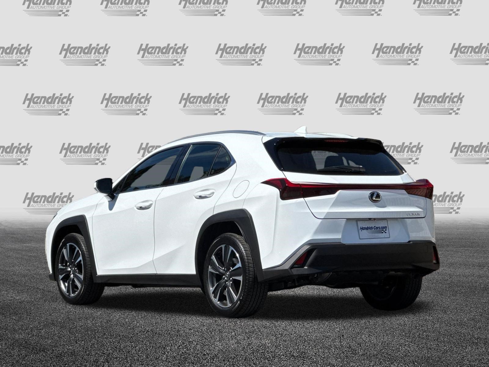 Certified 2026 Lexus UX 300h FWD w/ Accessory Package (Z2) image 7
