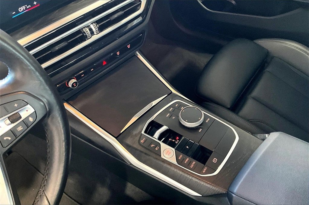 Used 2024 BMW 330e xDrive image 11