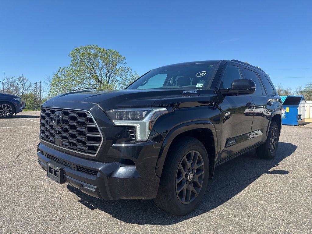 Used 2024 Toyota Sequoia Platinum AWD/4WD image 5