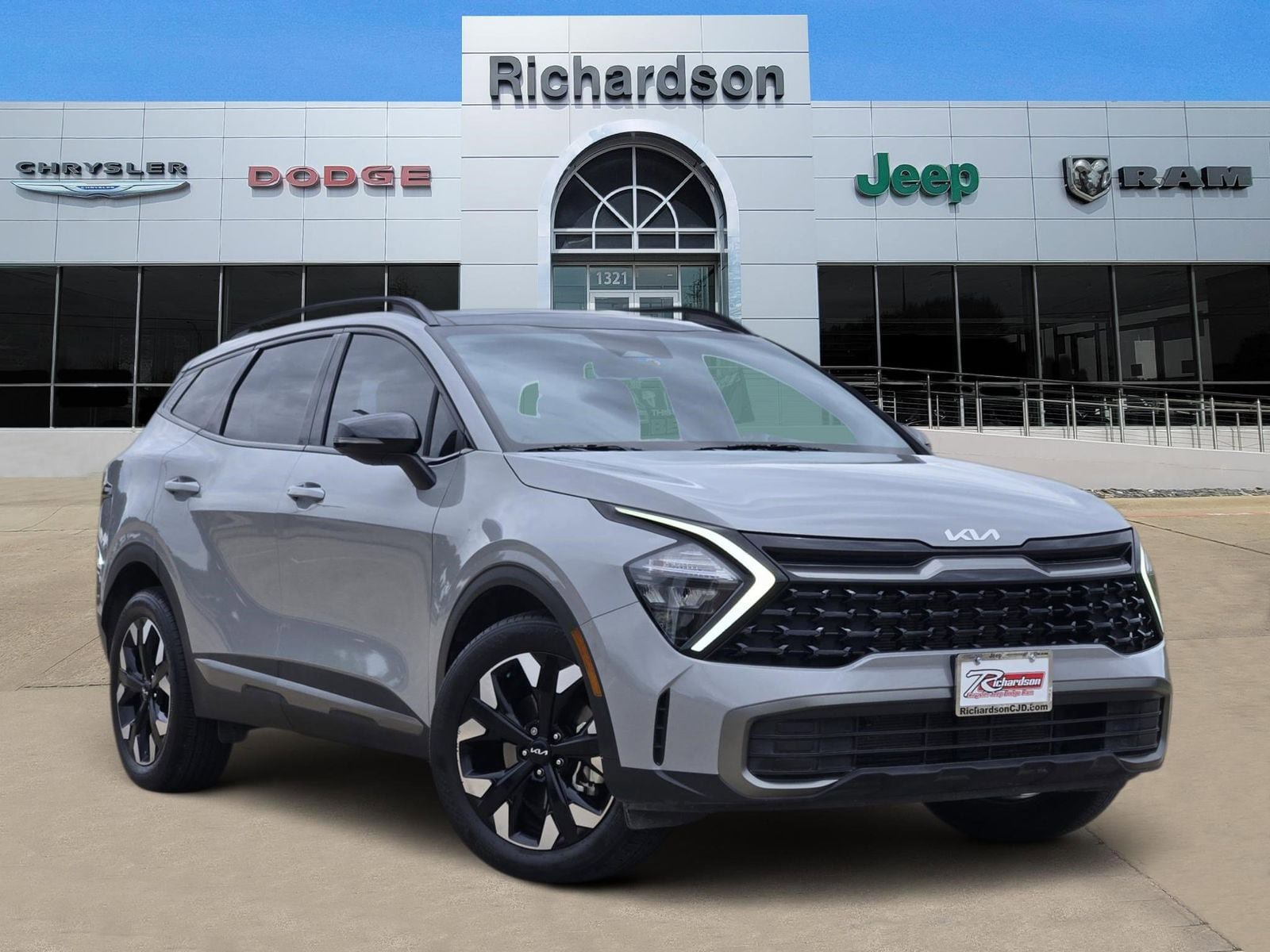Used 2023 Kia Sportage X-Line w/ X-Line Premium Package AWD/4WD image 1