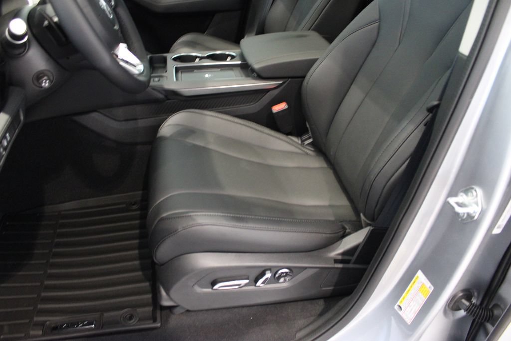 New 2026 Acura MDX SH-AWD image 9