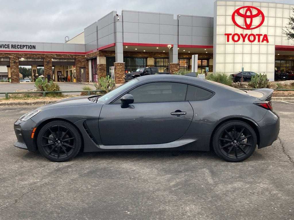 Certified 2025 Toyota GR86 Premium RWD image 8