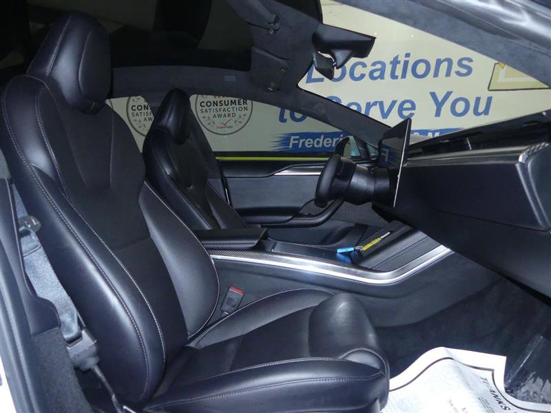 Used 2021 Tesla Model S Plaid image 7