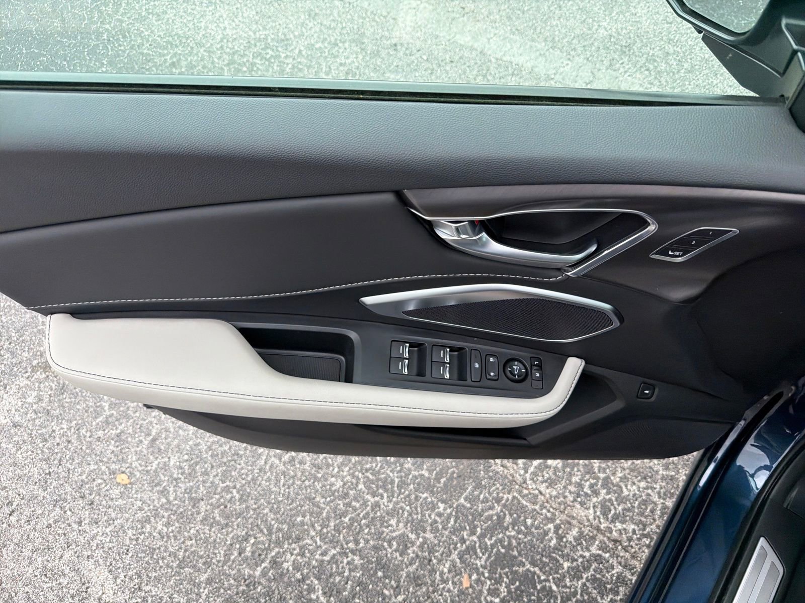 New 2026 Acura RDX SH-AWD image 18