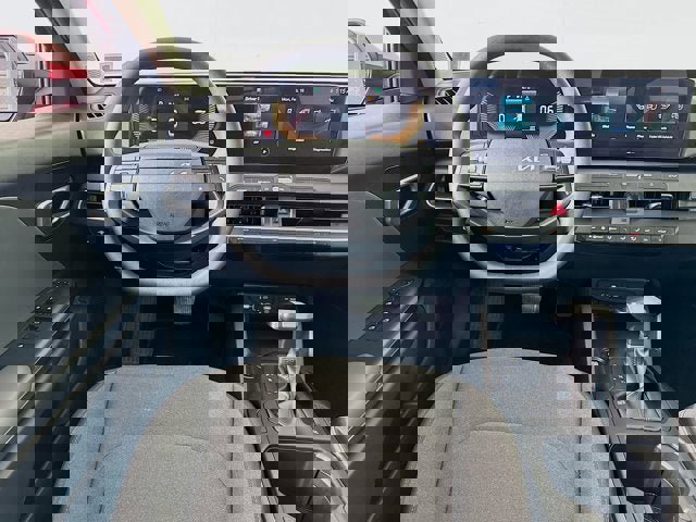 Certified 2025 Kia K4 LXS image 20