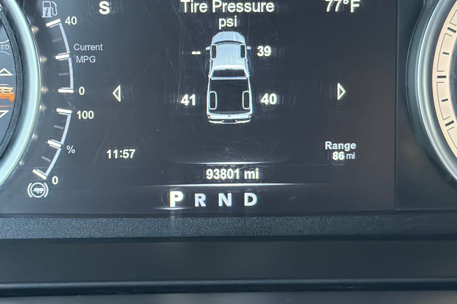 Used 2018 RAM 1500 Laramie w/ Convenience Group AWD/4WD image 25