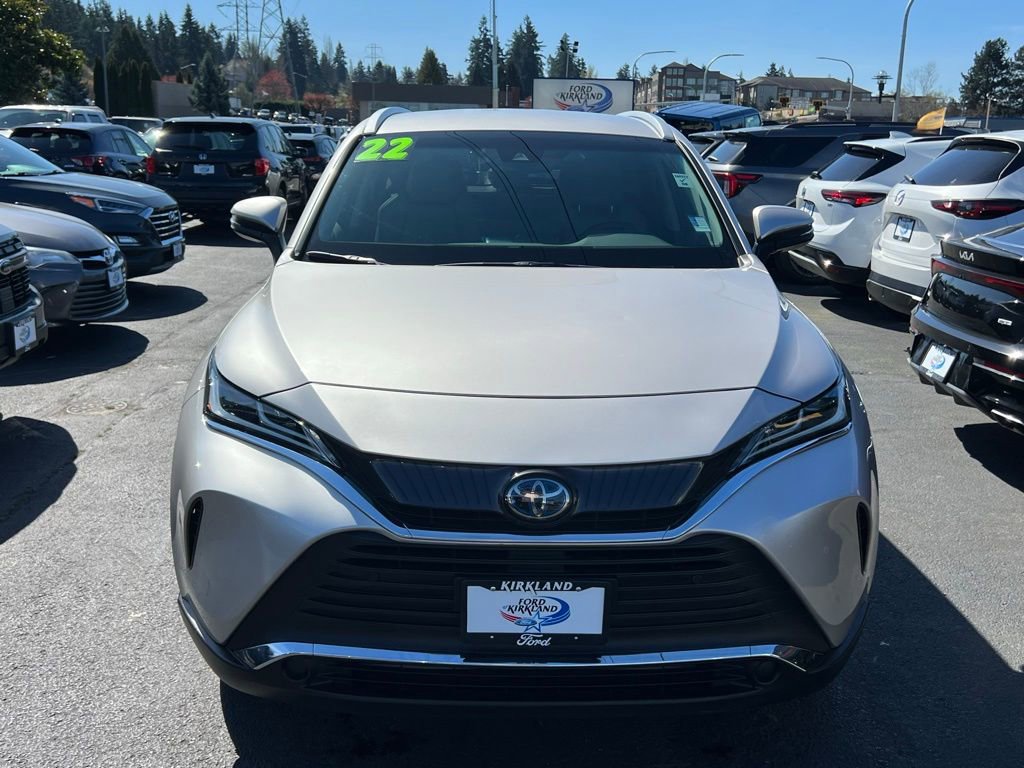 Used 2022 Toyota Venza XLE AWD/4WD image 5