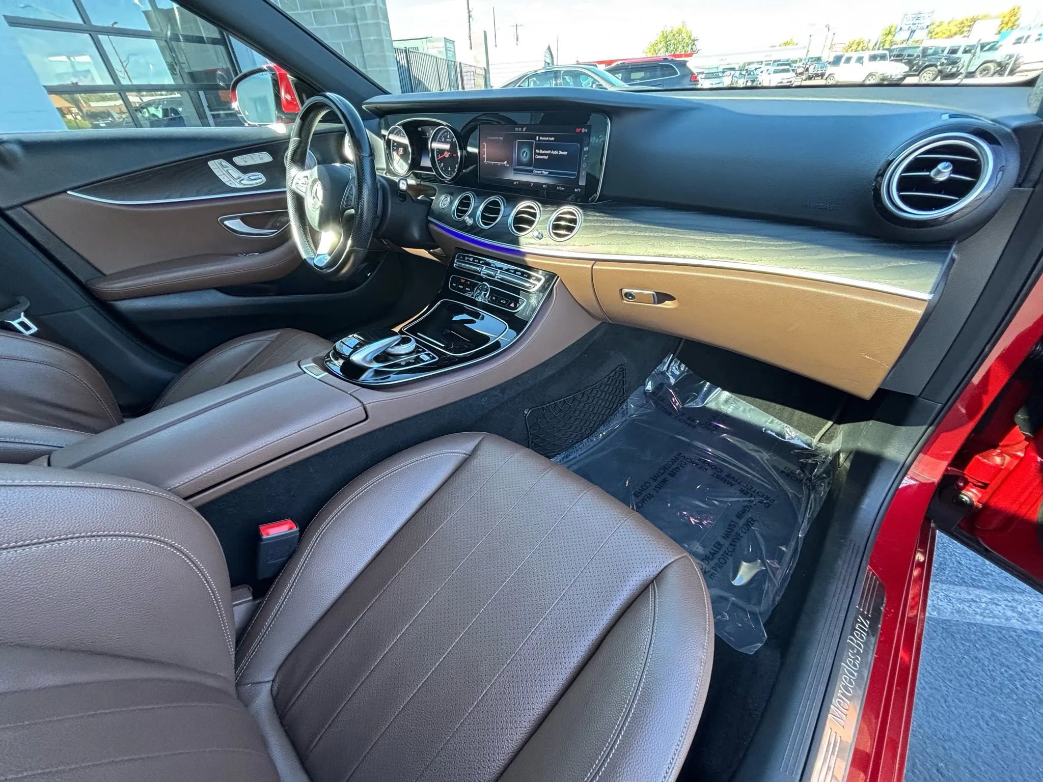 Used 2017 Mercedes-Benz E 300 image 8