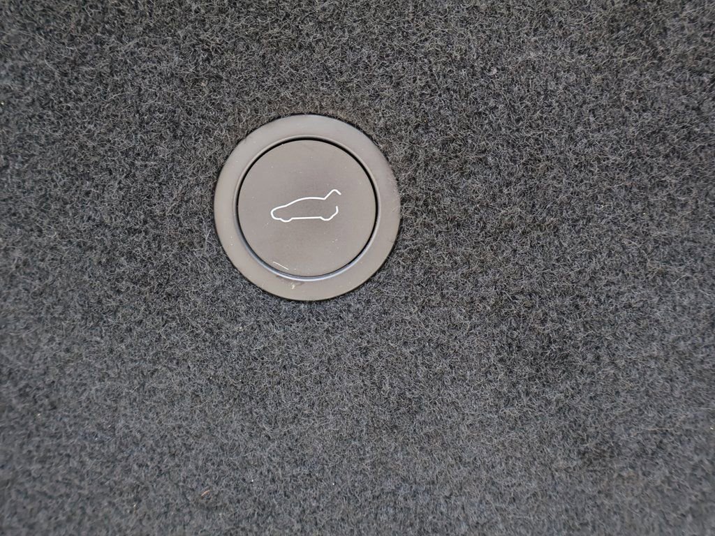 Used 2023 Tesla Model S Standard Range image 21