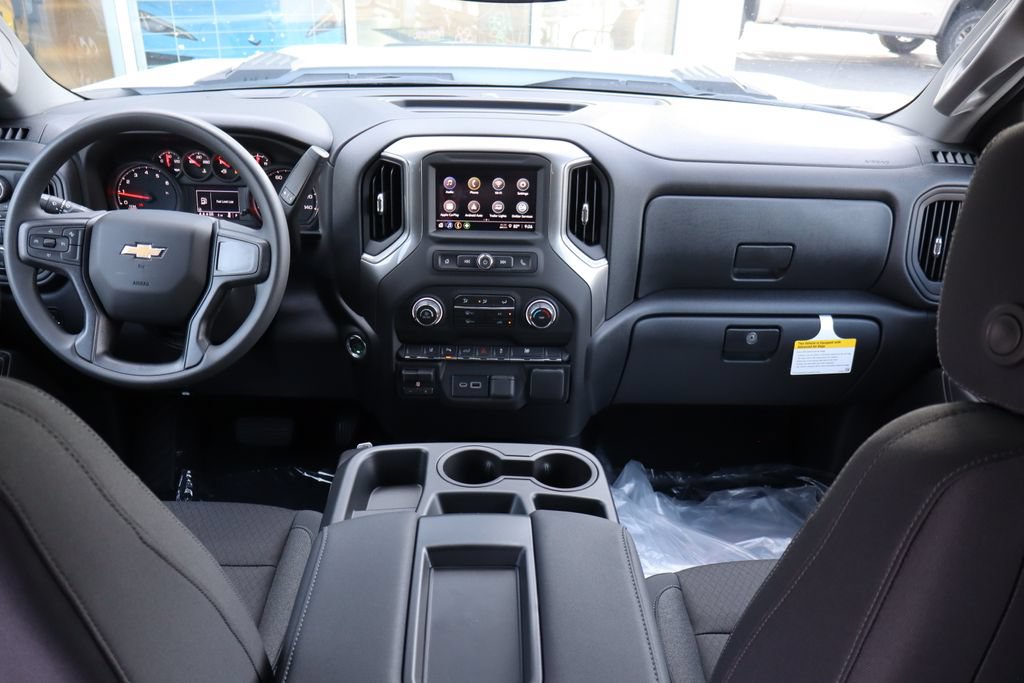 New 2026 Chevrolet Silverado 2500 Custom w/ Custom Value Package AWD/4WD image 16