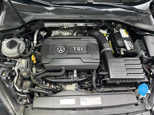 Used 2016 Volkswagen Golf S FWD image 10