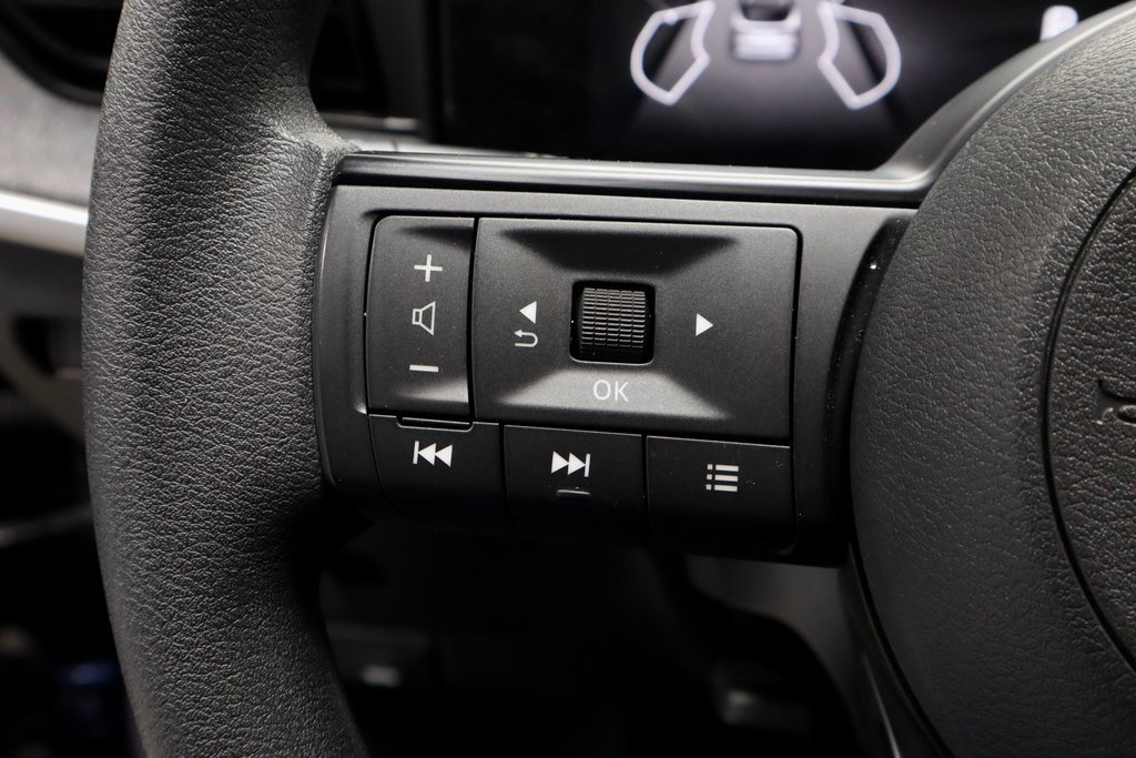 Certified 2025 Nissan Kicks SV w/ SV Premium Package image 29