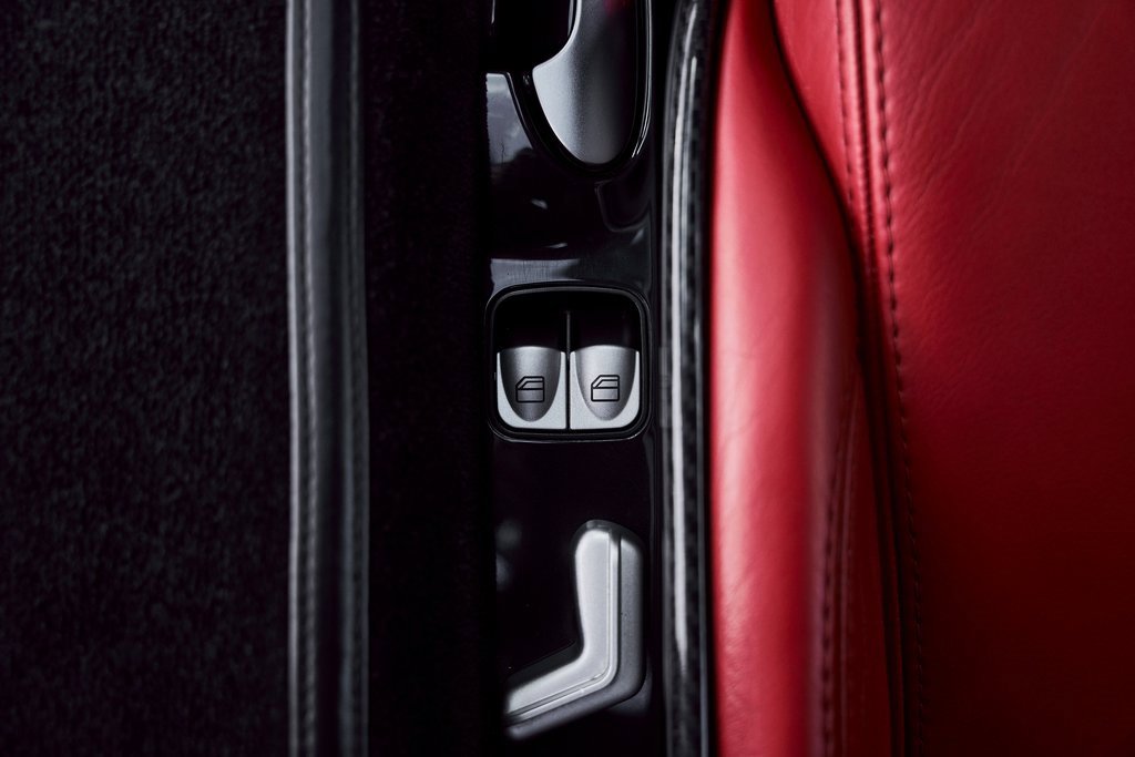 Used 2006 Mercedes-Benz SLR image 42