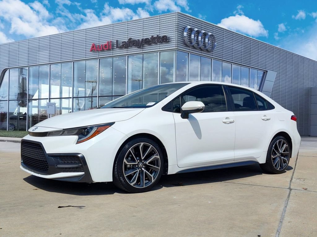Used 2021 Toyota Corolla SE w/ SE Premium Package FWD image 1