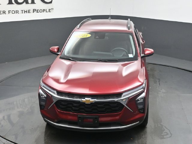 Used 2025 Chevrolet Trax LT FWD image 63
