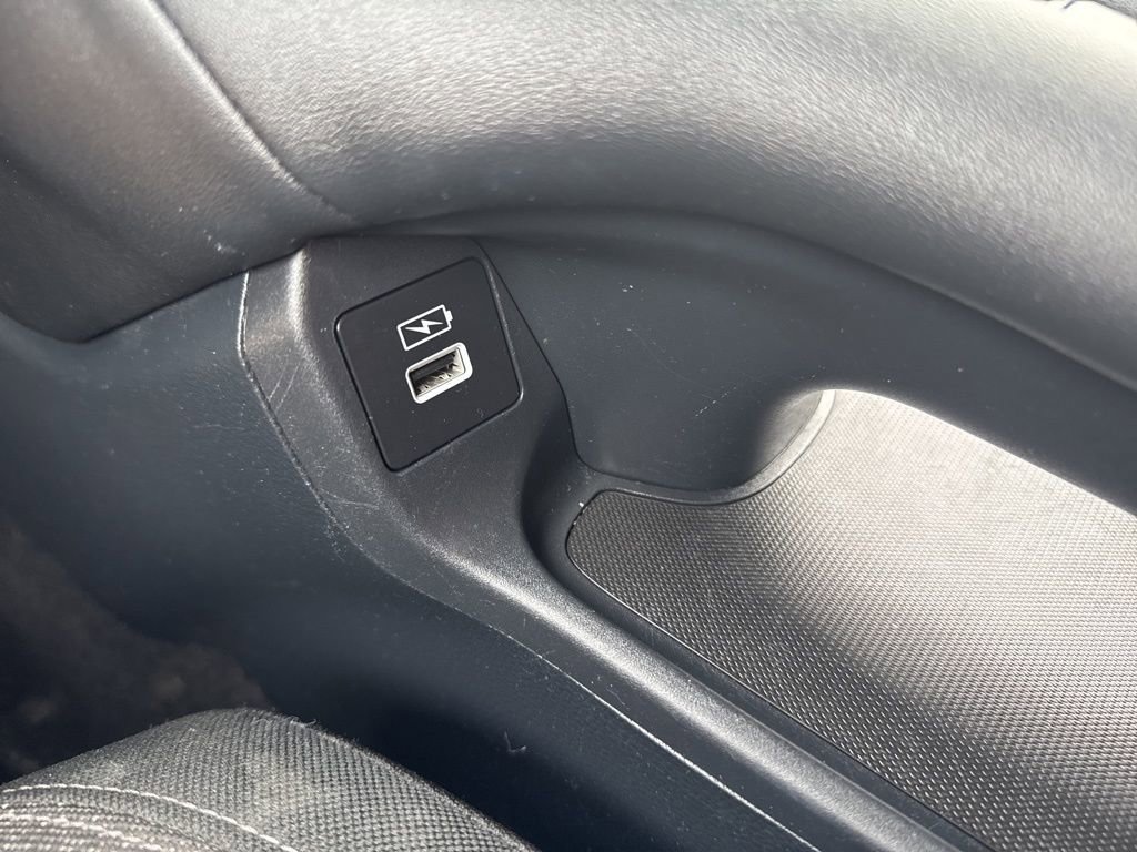 Certified 2023 Honda HR-V LX image 29