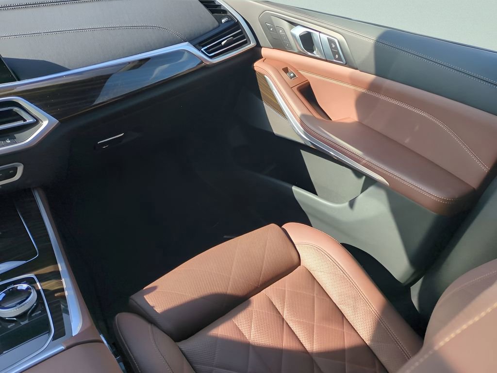 Certified 2023 BMW X5 xDrive40i w/ M Sport Package image 16