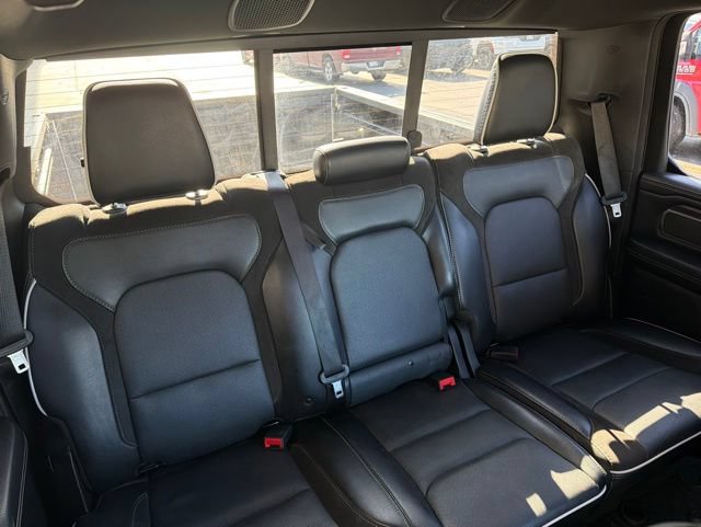Used 2025 RAM 1500 Laramie w/ Sport Appearance Package AWD/4WD image 18
