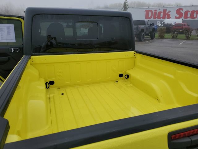Used 2023 Jeep Gladiator Willys image 31