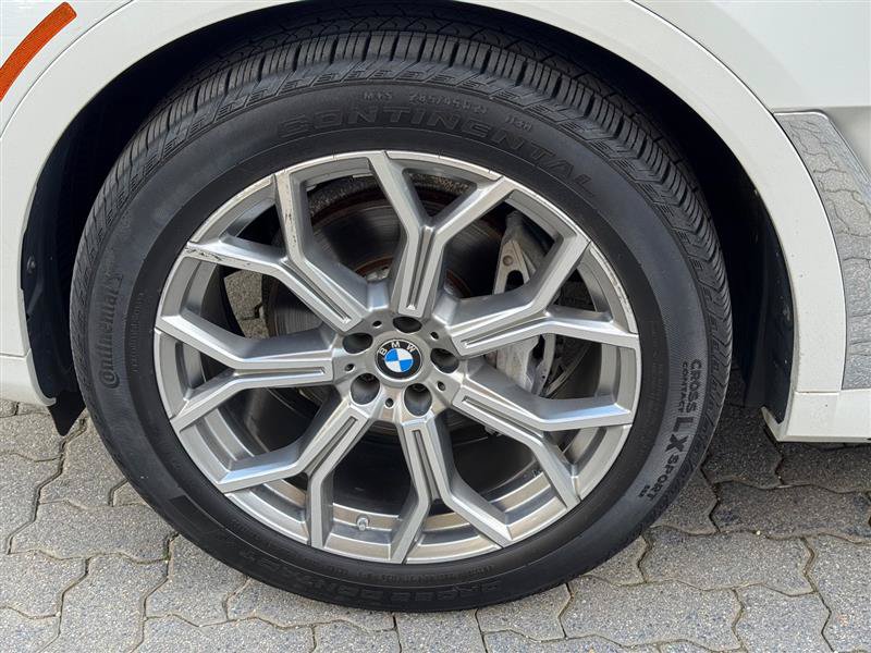 Used 2020 BMW X7 xDrive40i AWD/4WD image 14