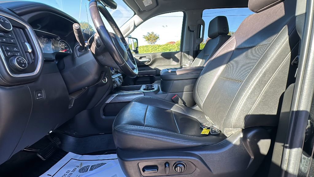 Used 2022 Chevrolet Silverado 2500 LTZ w/ LTZ Premium Package image 10