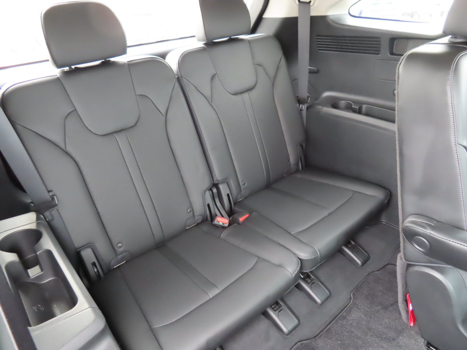 Used 2023 Kia Sorento SX AWD/4WD image 17
