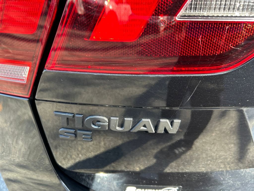 Used 2018 Volkswagen Tiguan SE image 11