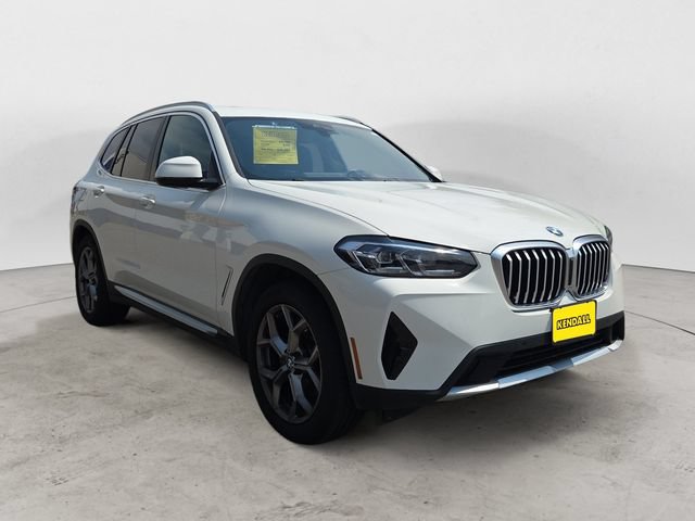 Used 2023 BMW X3 xDrive30i w/ Premium Package AWD/4WD image 3