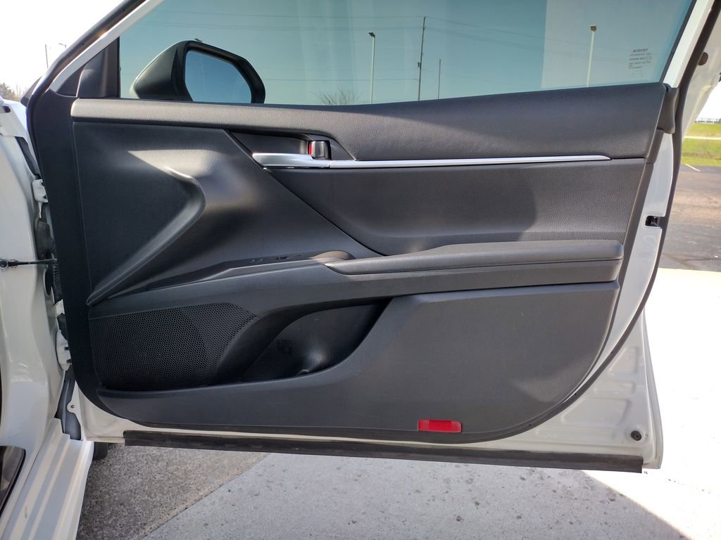 Used 2023 Toyota Camry SE FWD image 20