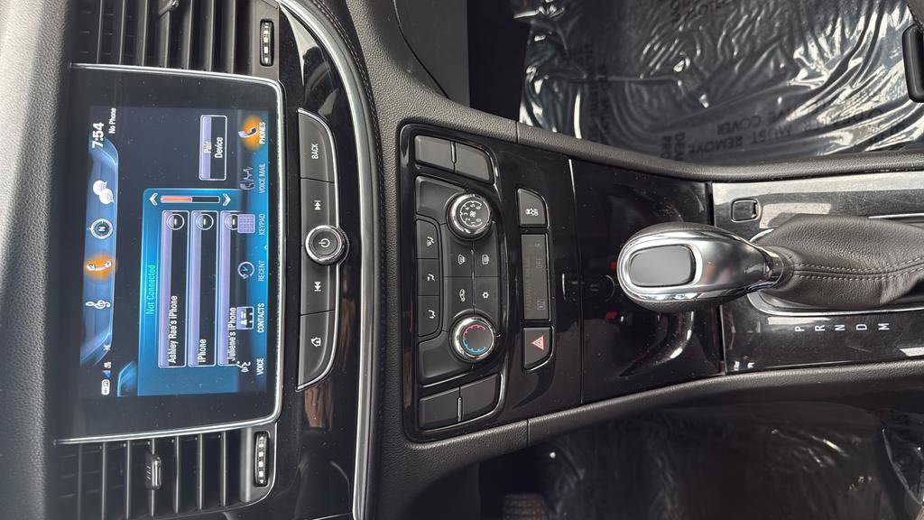 Used 2020 Buick Encore Preferred w/ Safety Package FWD image 19