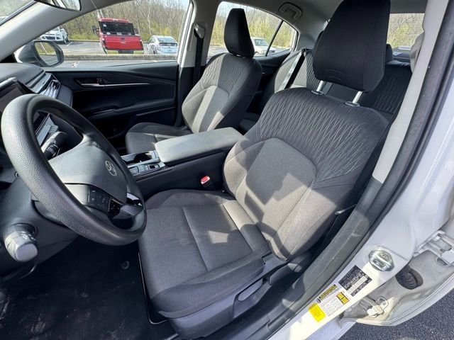 Used 2025 Toyota Camry LE FWD image 9