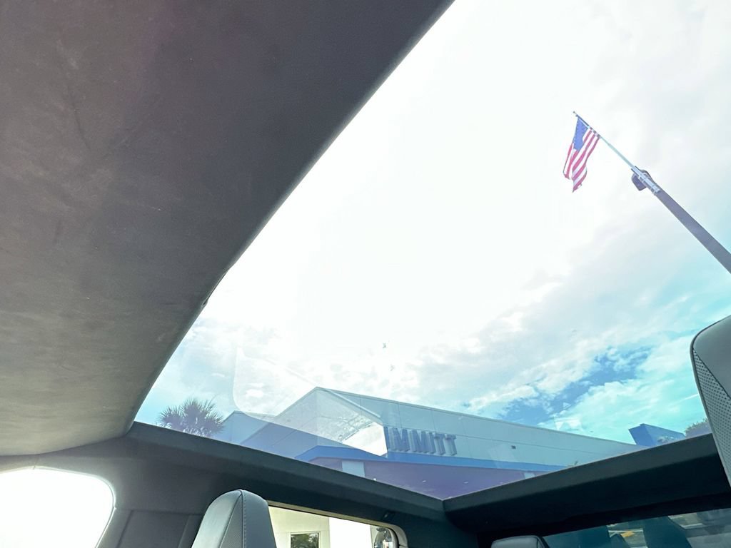 Used 2024 Tesla Cybertruck AWD Crew Cab image 20