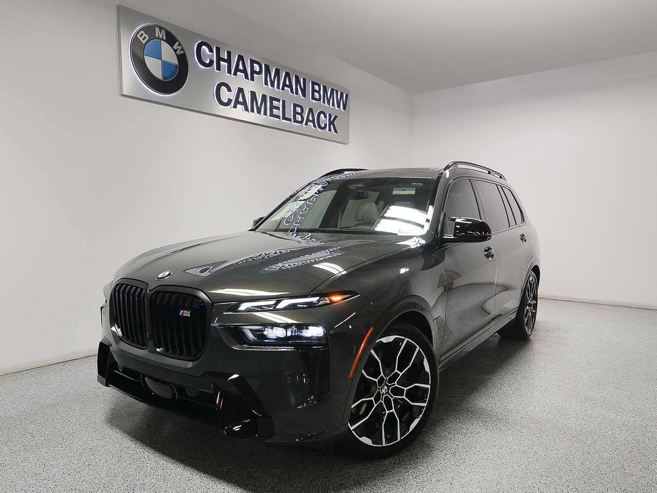 New 2026 BMW X7 M60i image 1