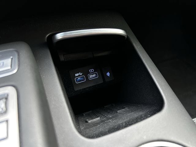 Used 2025 Genesis GV70 3.5T Sport w/ Sport Prestige Package AWD/4WD image 23