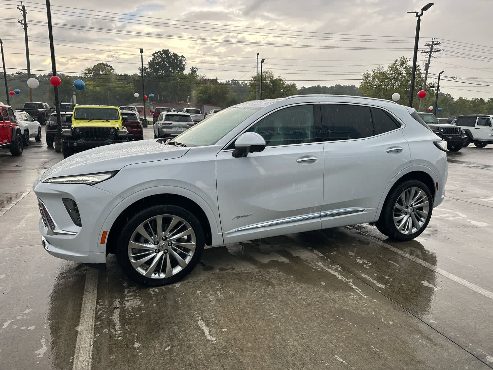 New 2025 Buick Envision Avenir image 5