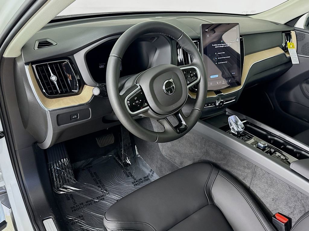 New 2026 Volvo XC60 B5 Plus w/ Protection Package image 9