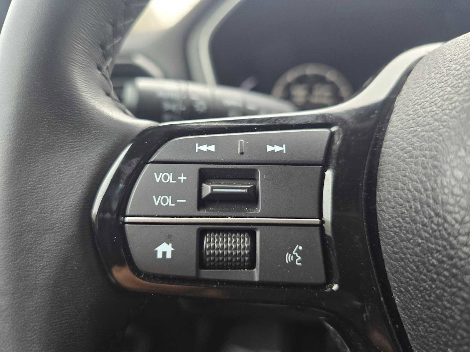 Used 2025 Honda Pilot EX-L image 33