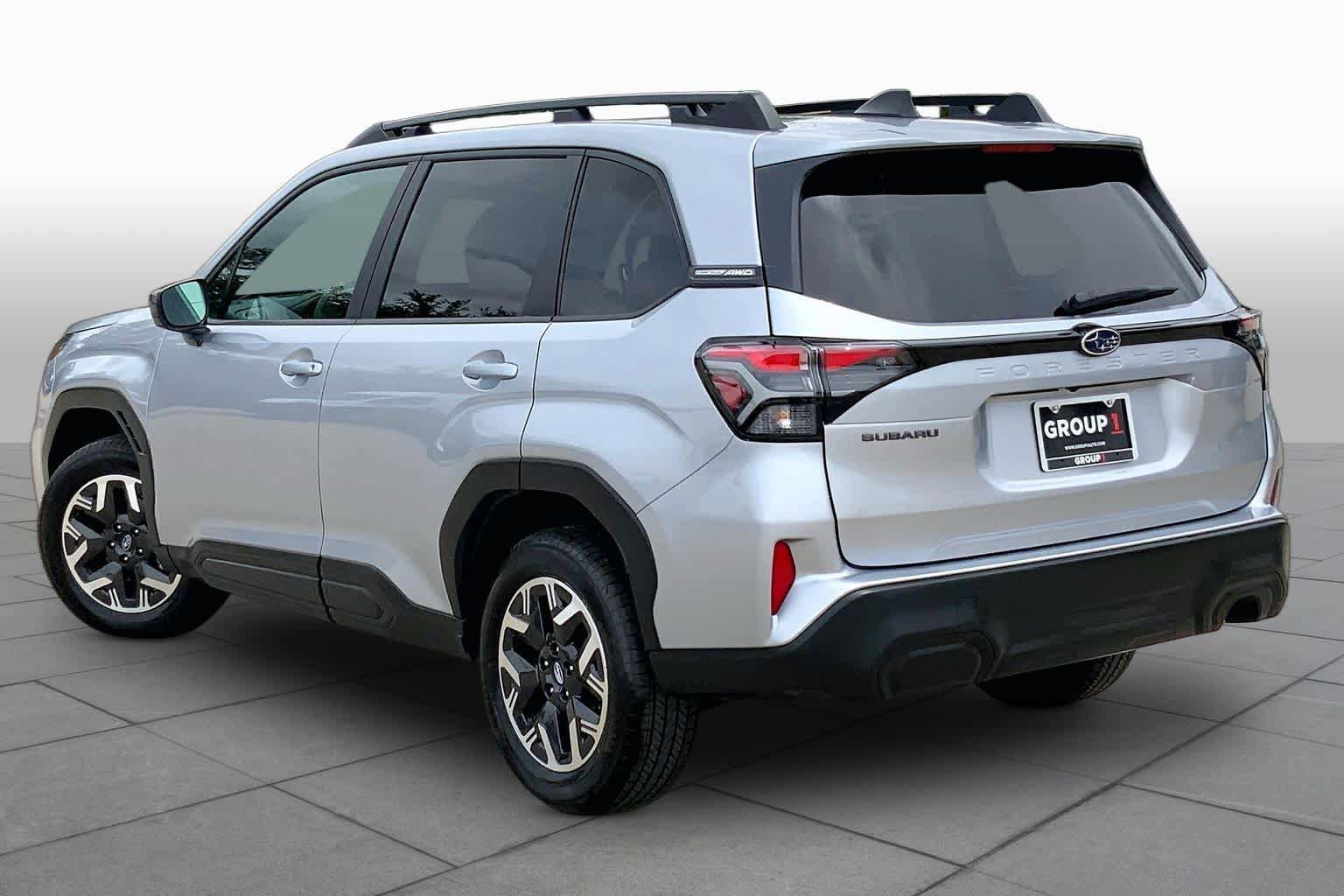 Used 2026 Subaru Forester Premium AWD/4WD image 11