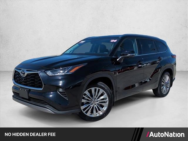 Certified 2026 Toyota Highlander Platinum AWD/4WD image 1