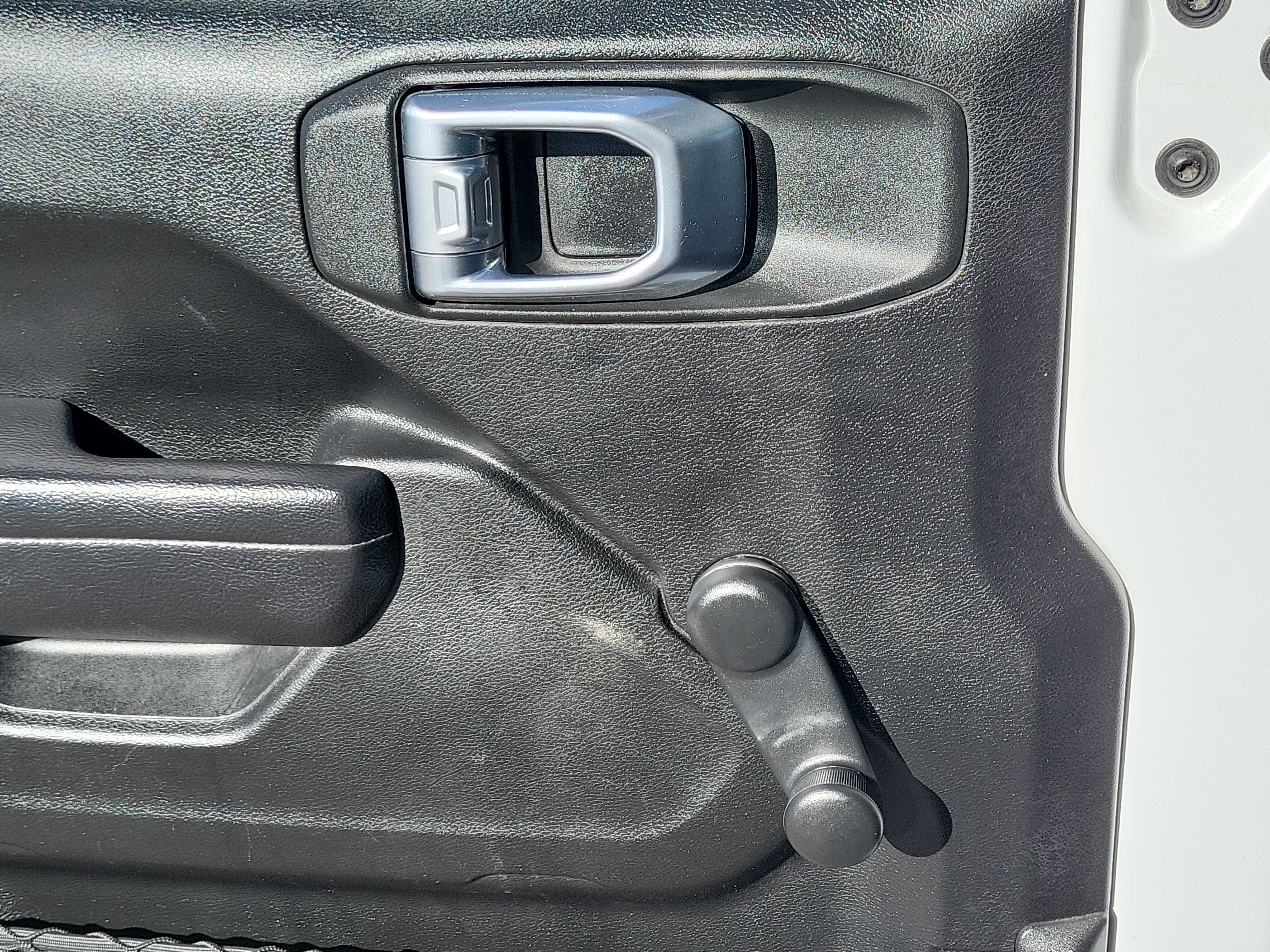 Used 2023 Jeep Gladiator Sport image 18