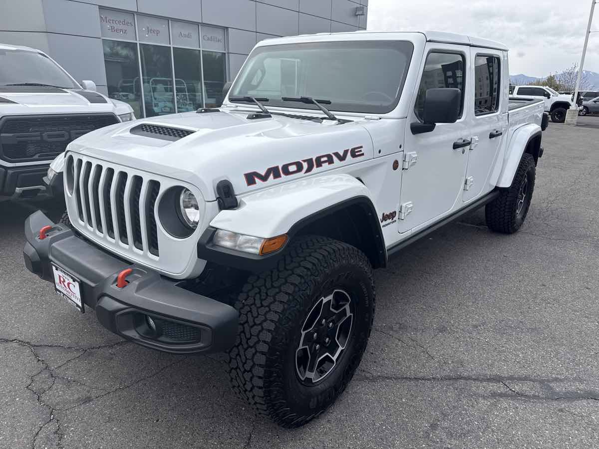 Used 2022 Jeep Gladiator Mojave w/ Trailer Tow Package AWD/4WD image 2