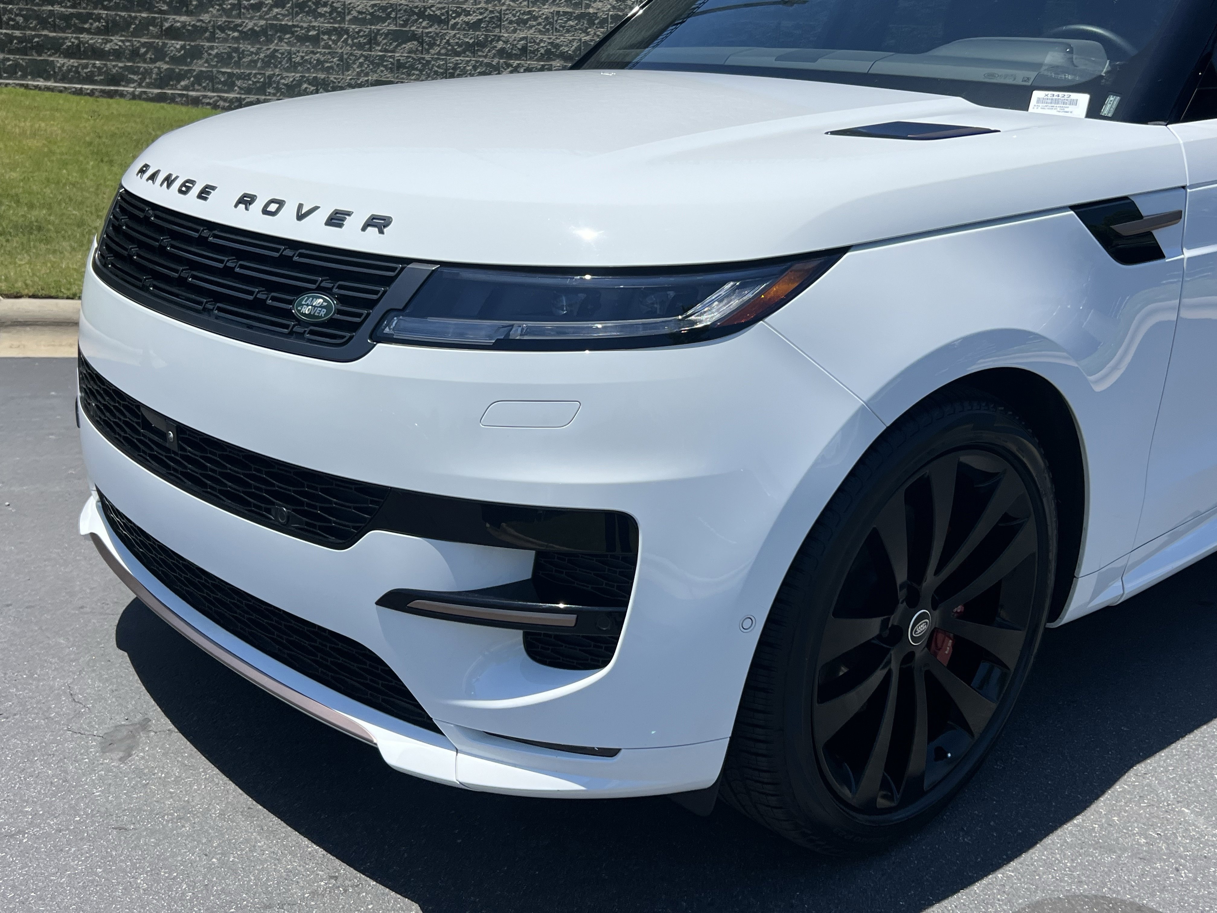 Certified 2025 Land Rover Range Rover Sport Dynamic SE AWD/4WD image 11