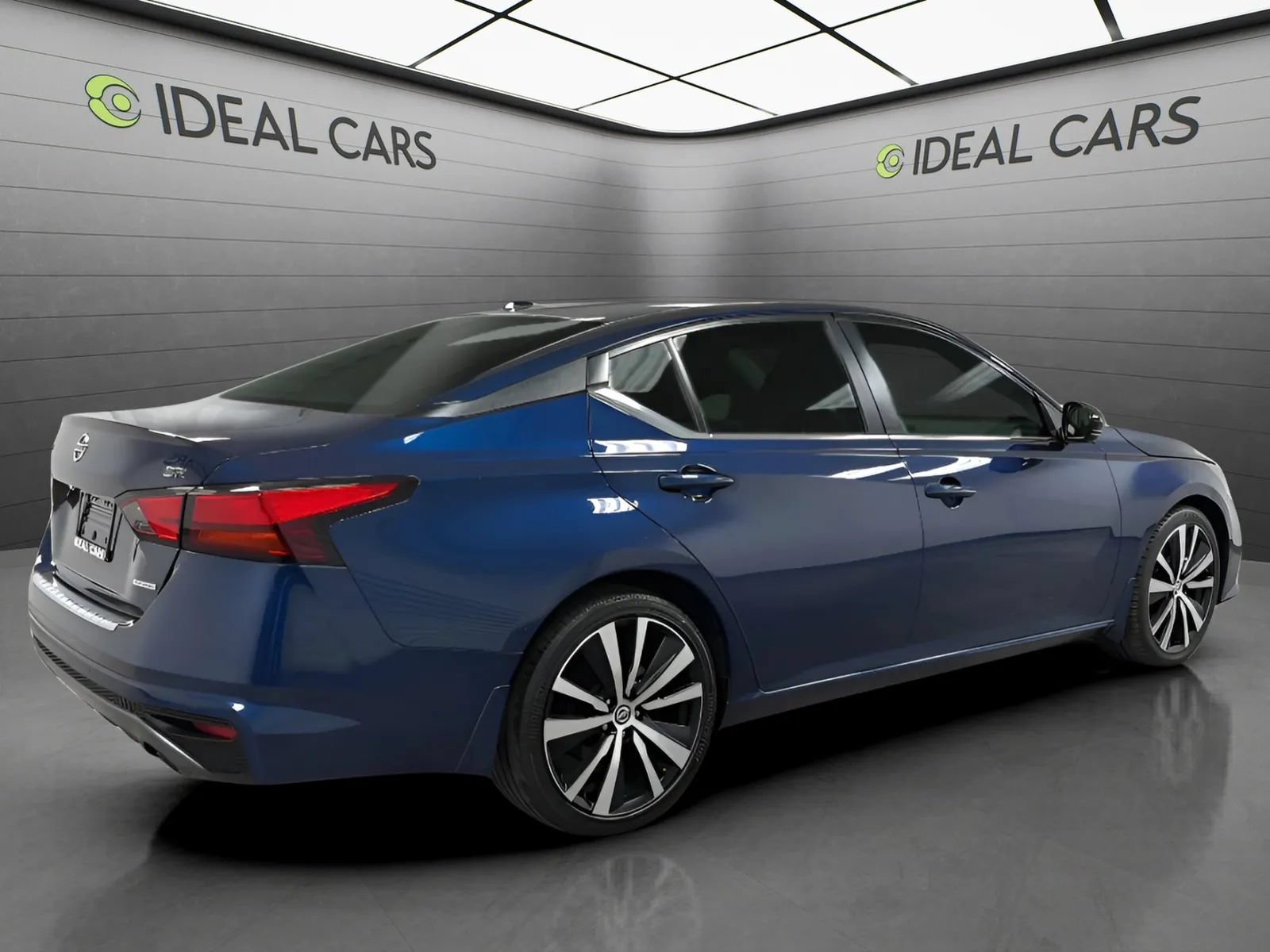 Used 2021 Nissan Altima 2.0 SR FWD image 5